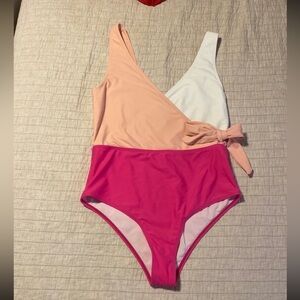 Colorblock Cupshe swimsuit Sz M